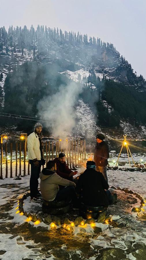 Worthmiles Resort Manāli Екстериор снимка