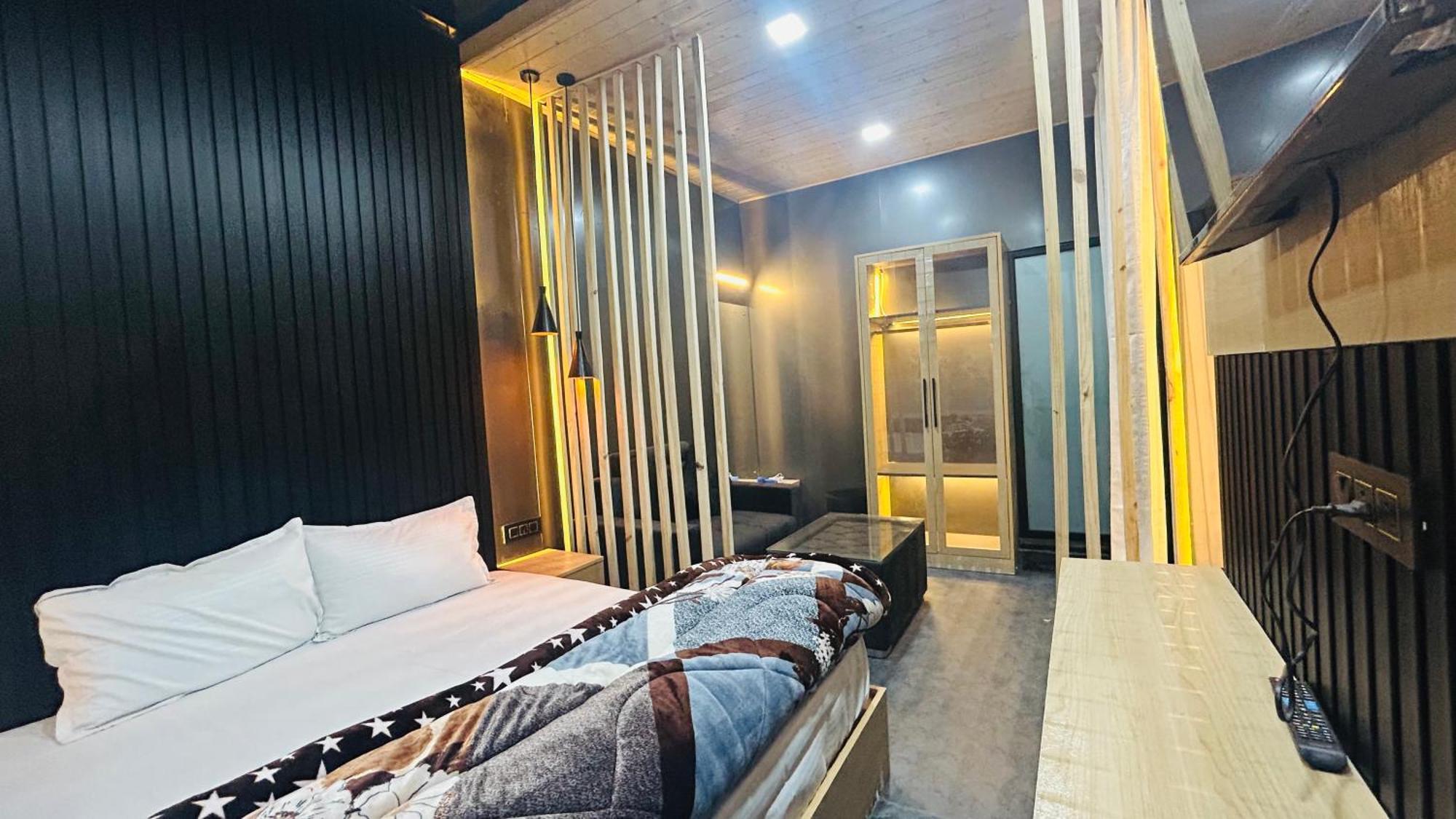 Worthmiles Resort Manāli Екстериор снимка
